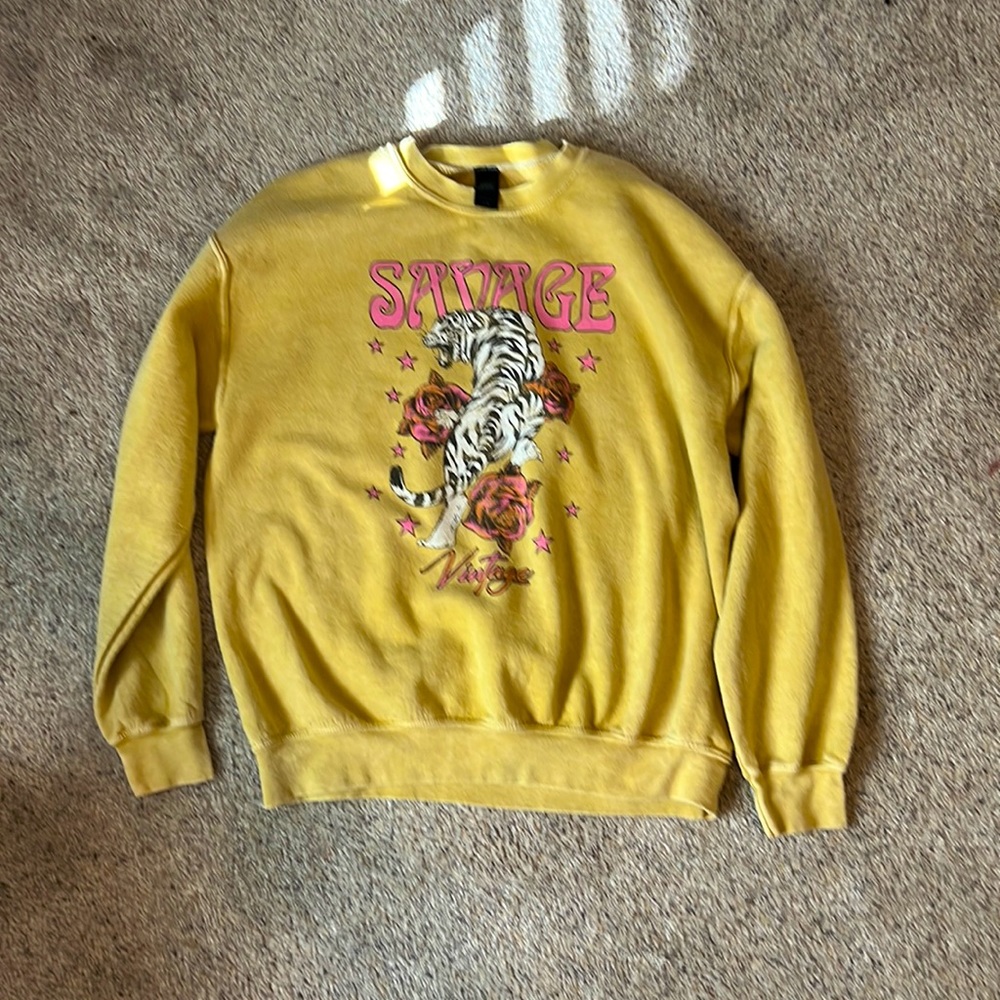 S/M boutique sweatshirt